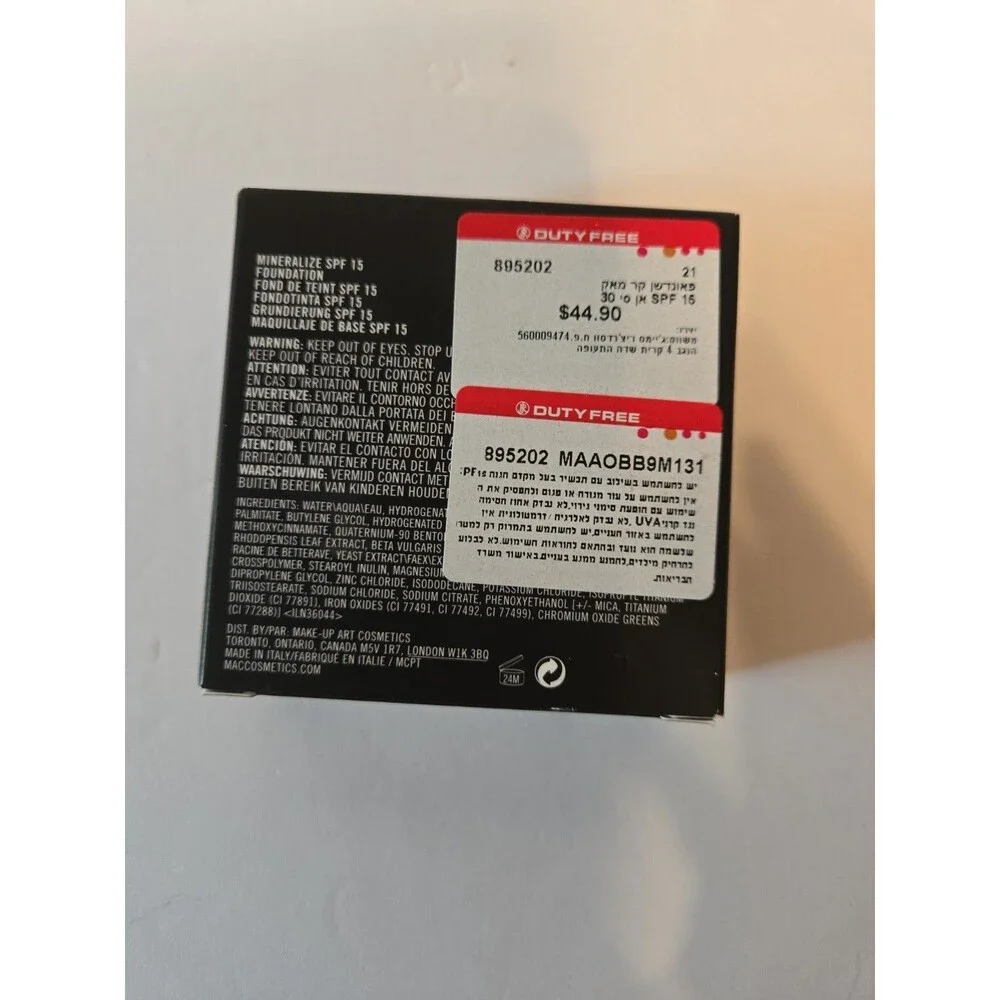 MAC Mineralize Foundation SPF 15 Compact NC30 NC 30, New in Box